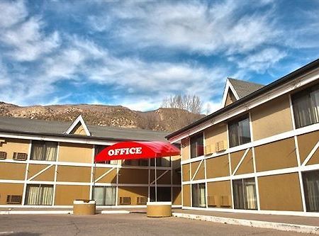 Adventure Inn - Glenwood Springs Exterior photo