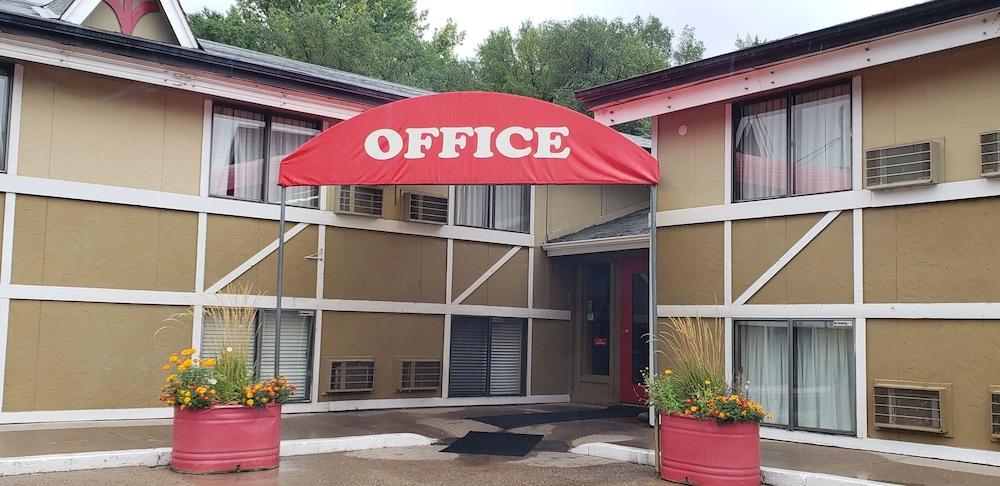 Adventure Inn - Glenwood Springs Exterior photo